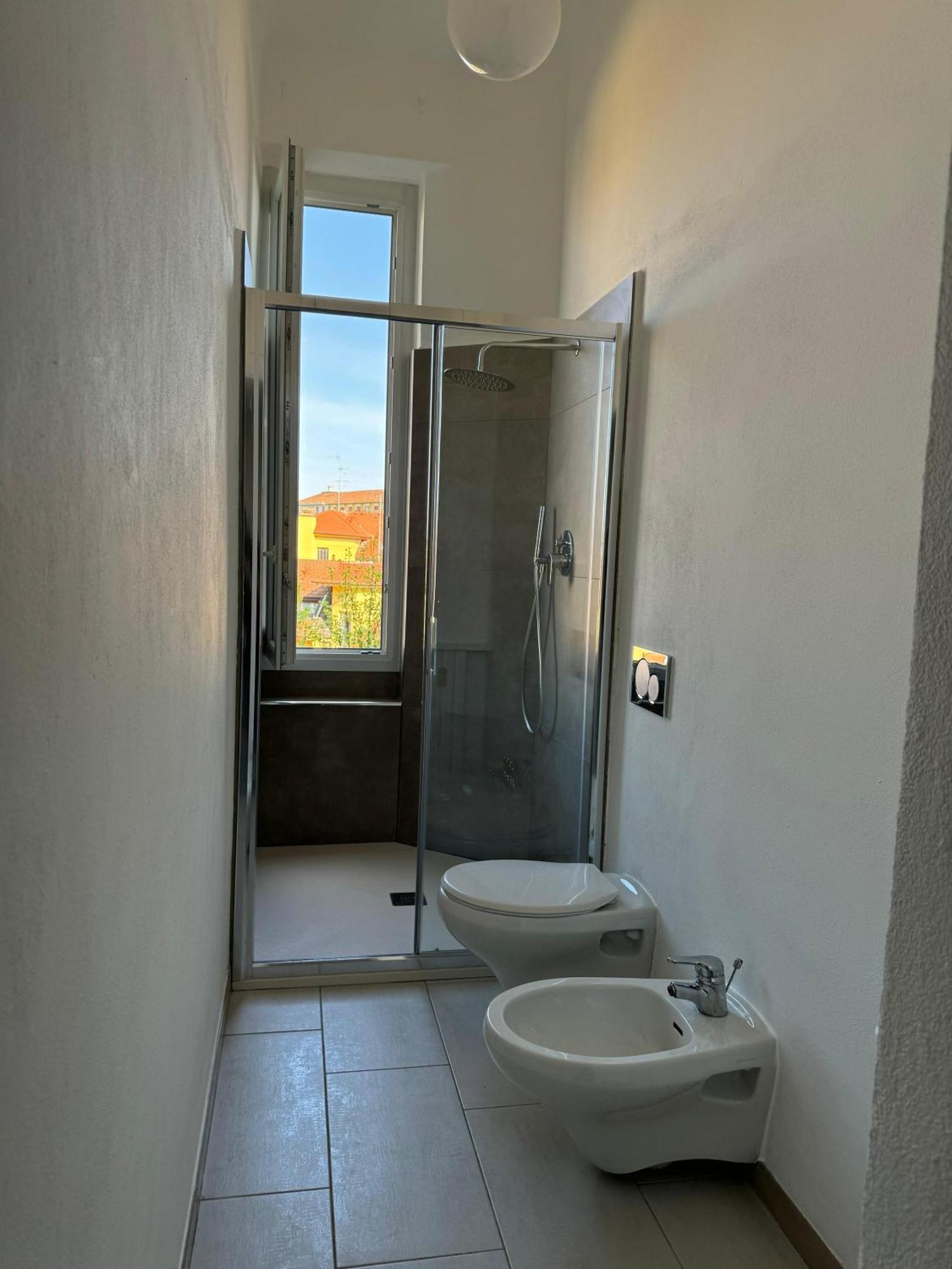 New Apartment With Balcony, Isola Bosco Verticale ميلان المظهر الخارجي الصورة