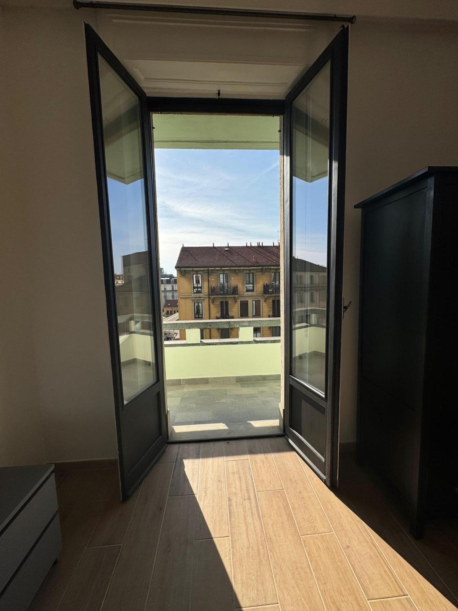 New Apartment With Balcony, Isola Bosco Verticale ميلان المظهر الخارجي الصورة