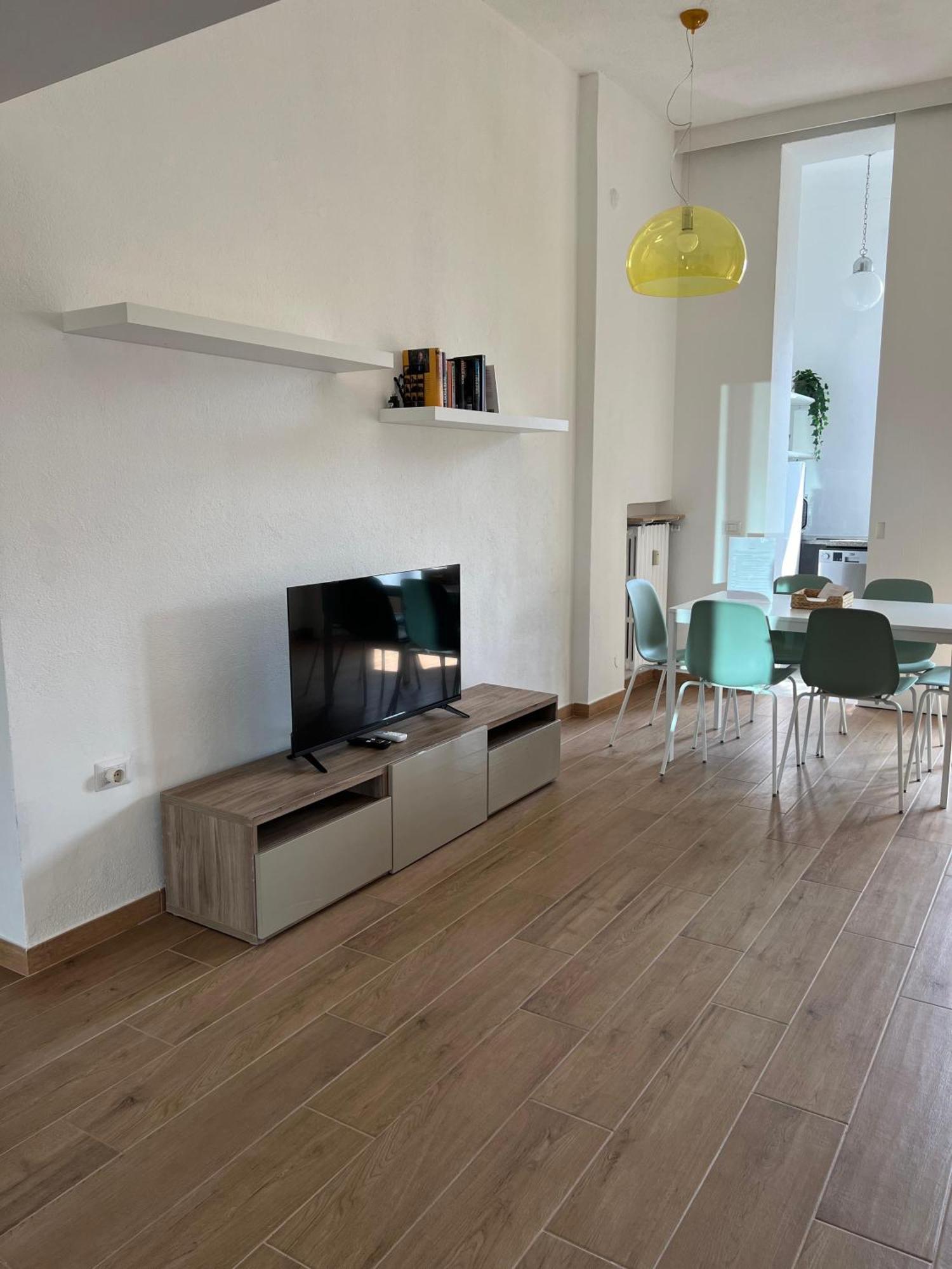 New Apartment With Balcony, Isola Bosco Verticale ميلان المظهر الخارجي الصورة