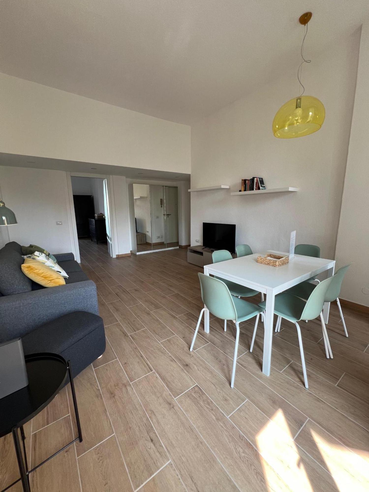 New Apartment With Balcony, Isola Bosco Verticale ميلان المظهر الخارجي الصورة